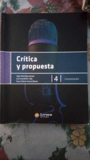 Carátula de Critica y propuesta